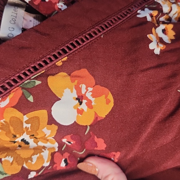 Floral Cami Romper - Picture 3 of 7